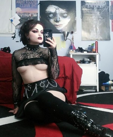 Girlbossnian top sexy bilder