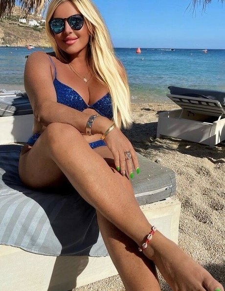 blonde natürliche onlyfans top kostenlose galerien