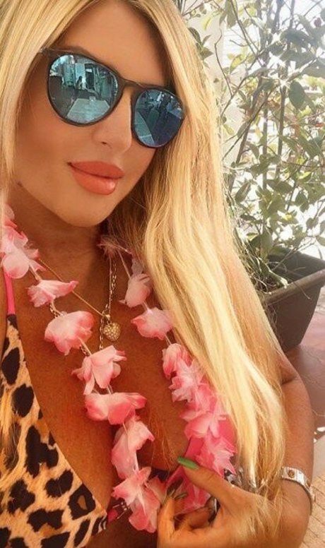 Flaviana Basta sexy erwachsene archiv