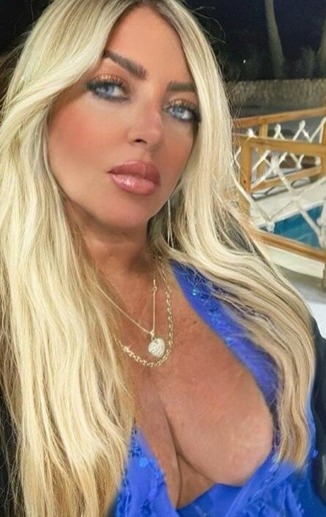 Flaviana Basta xxx schöne galerien