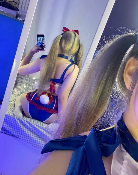 anna hitomi xxx galerien