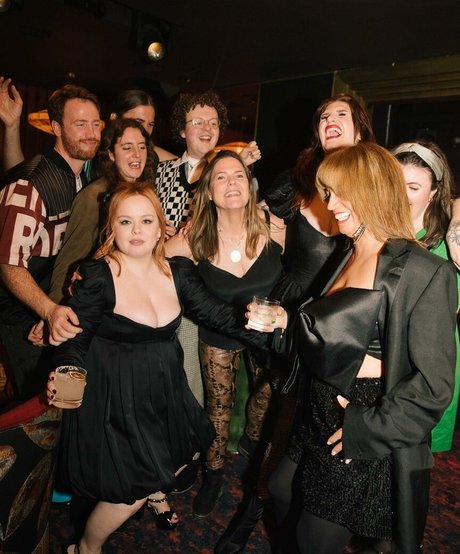 Nicola Coughlan kunst nacktheit archiv