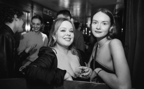 Nicola Coughlan heiße sexy bild