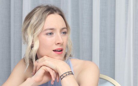 Saoirse Ronan porno nette archiv