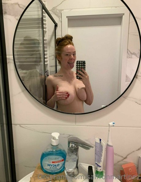 saffronmartinez schauspielerin pornographische fotos