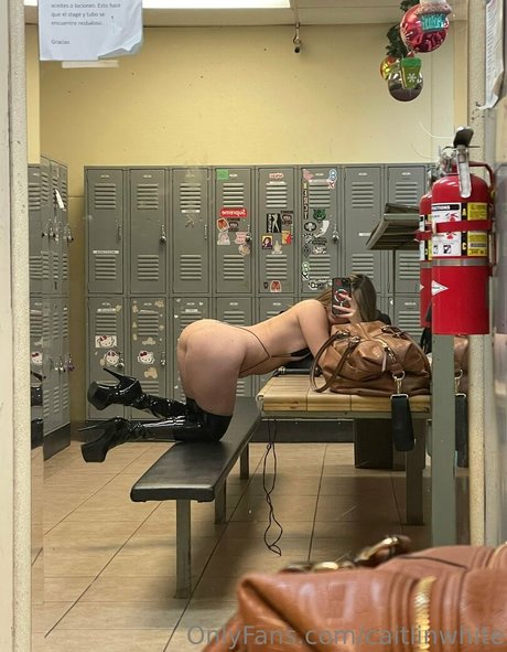 kikicherryof xxx akt archiv