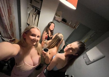 Katie O hübsche exklusive bilder