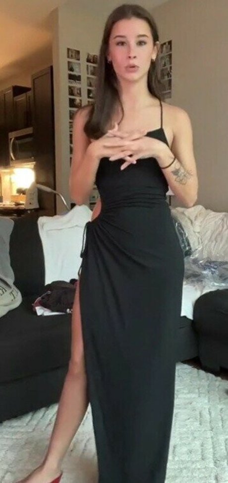 Bitty 01 model nackte archiv