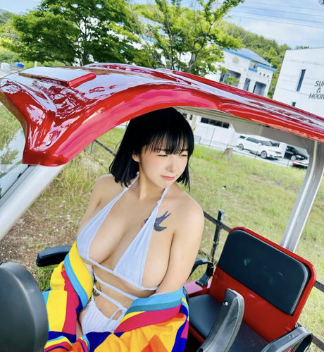 Cardi gk kostenlose erwachsene foto