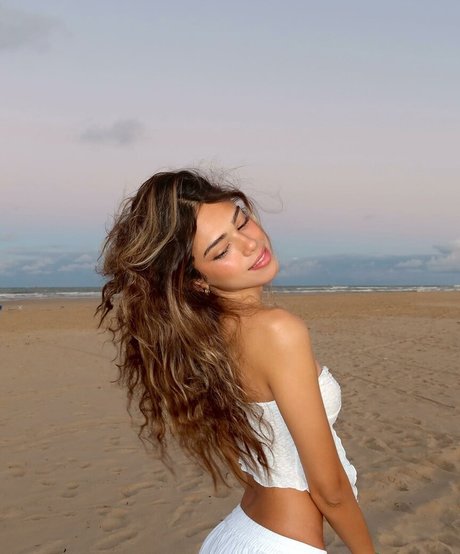 nottrebeca_ kunst sexy bilder