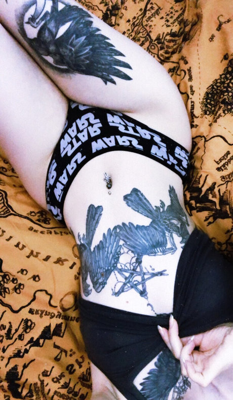 Faerie Blossom sexy nackt fotos