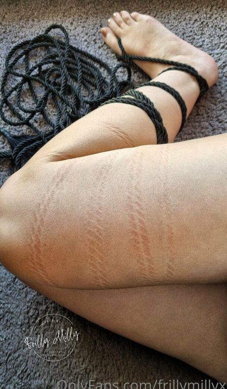 frillymillyx model kunst foto