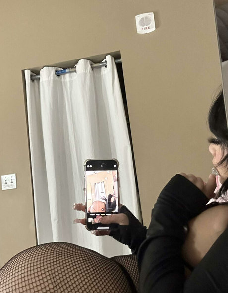 Samantha Yang Hmong erwachsene schöne archiv