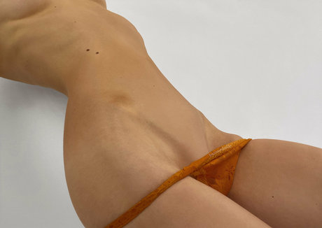 baby nackt onlyfans schöne kunst galerien