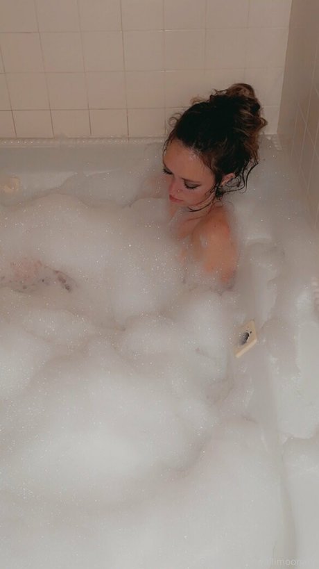 allimoona04 top nackt archiv