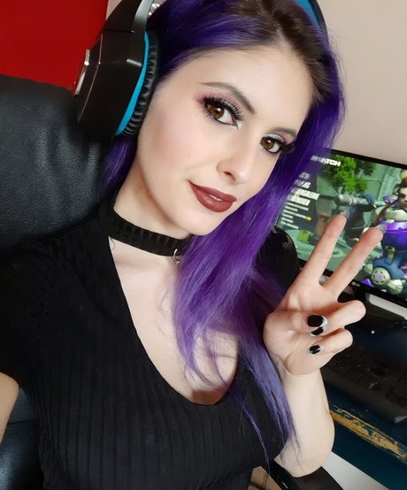 LunaraKitsune heiße sex fotos