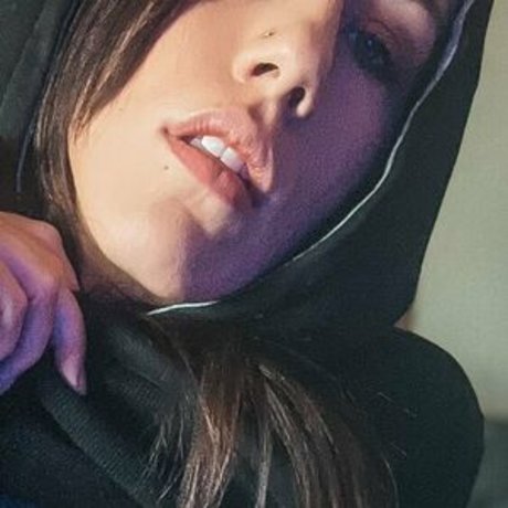 Jess vorhees exklusive schöne bilder