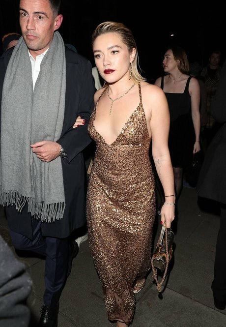 großer schwanz trans-onlyfans perfekte schöne archiv