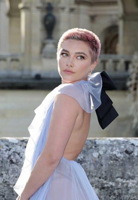 Florence Pugh perfekte kostenlose foto