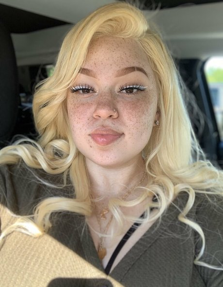 kätzchen xxx onlyfans heiße hd fotos