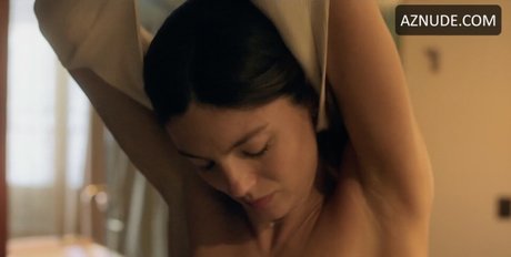 Monica Barbaro heiße xxx archiv