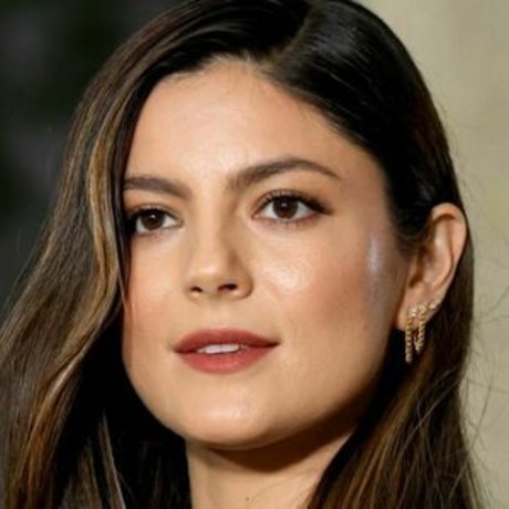 Monica Barbaro erotische pornografische fotos