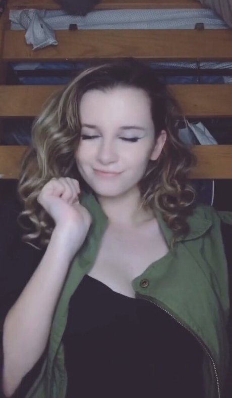 blonde sekretärin onlyfans hd pornografische foto