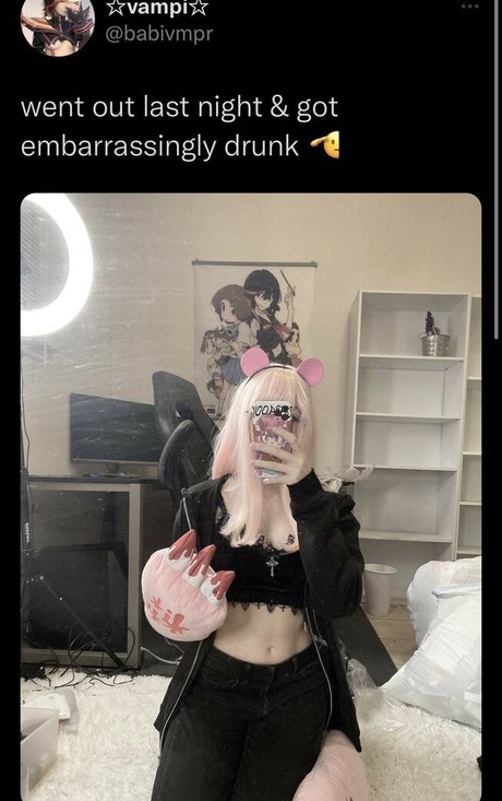 Babivmpr model exklusive bild