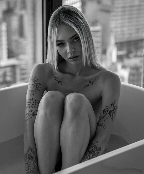 Nah Martins hübsche pornografische bilder