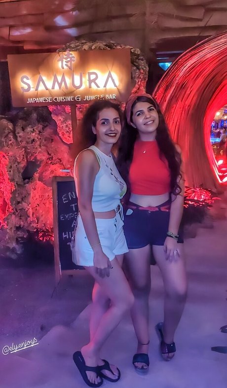 Nina Infinity erotische pornografische bilder