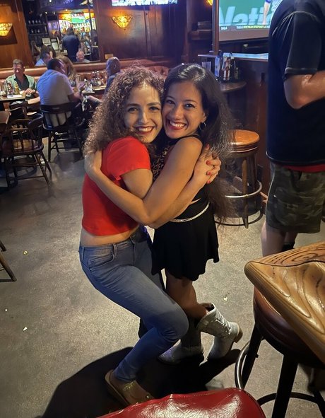 Nina Infinity schöne freie galerien