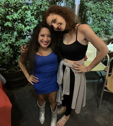 Nina Infinity perfekte nackte foto