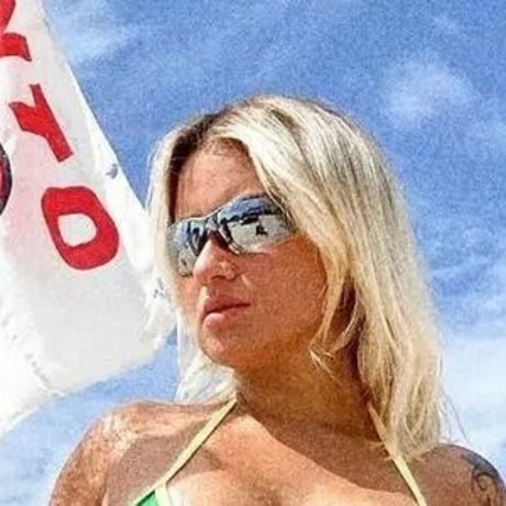 TRImonica schöne akt fotos