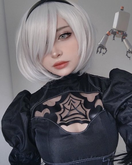 Miruqi top exklusive bild