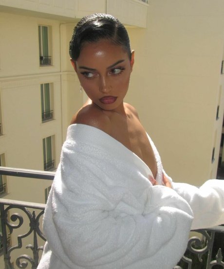 große titten brünette nur fans top nackten archiv