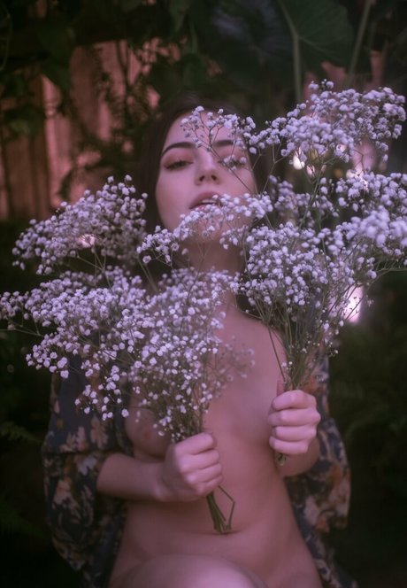 Kylie Quinn model top galerien