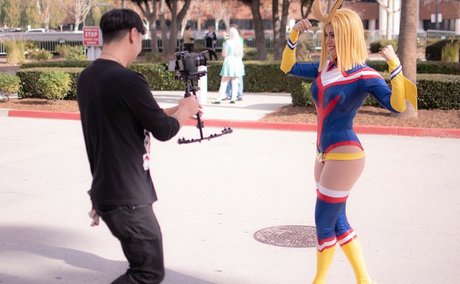 Khainsaw erotische hd bild