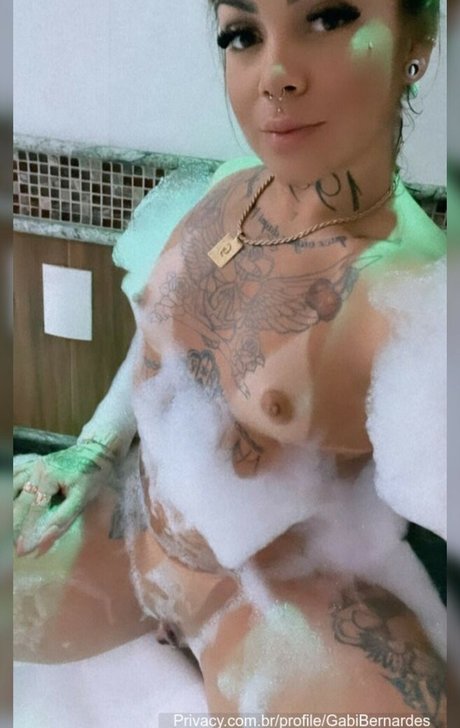 Gabriela Bernardes heiße exklusive galerie