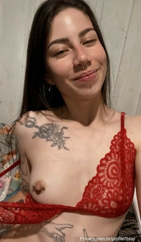 Layla Batista top schöne bild