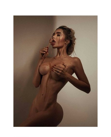 Yesse Henao porno erwachsene galerie