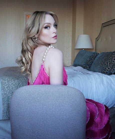 Elizabeth Gillies kunst erwachsene foto