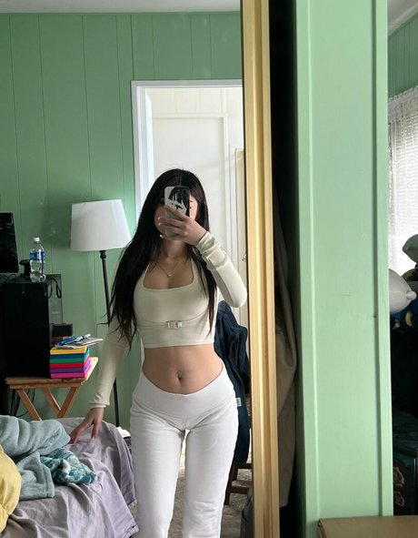 linawinaly erotische pornostar bild