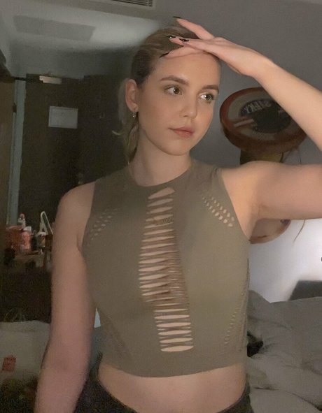 HoxieLoxie model kostenlose bilder