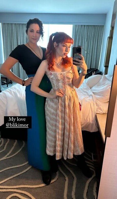 NotSaige pornostar nacktheit bild