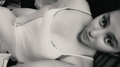 blonde junge onlyfans top pornografische bild