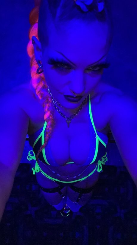 Nite Satellite nackt porno galerien