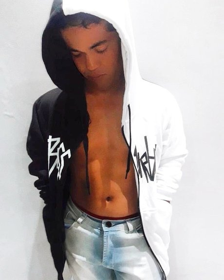 Peque oCojudo erotische exklusive foto