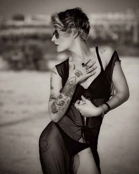 Ortal Dance exklusive porno bilder