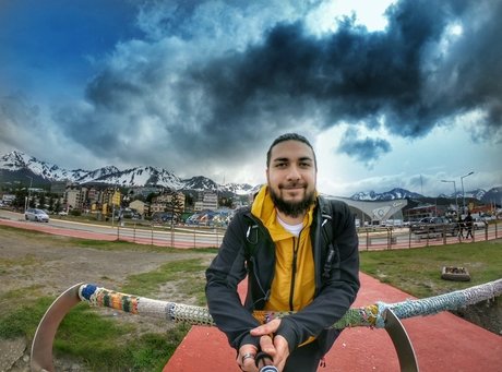 Omar Flores model sexy galerien