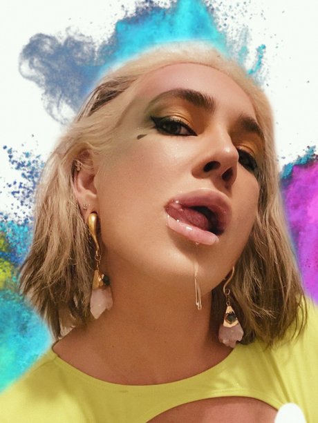 Olya Meow kostenlose heiße galerie